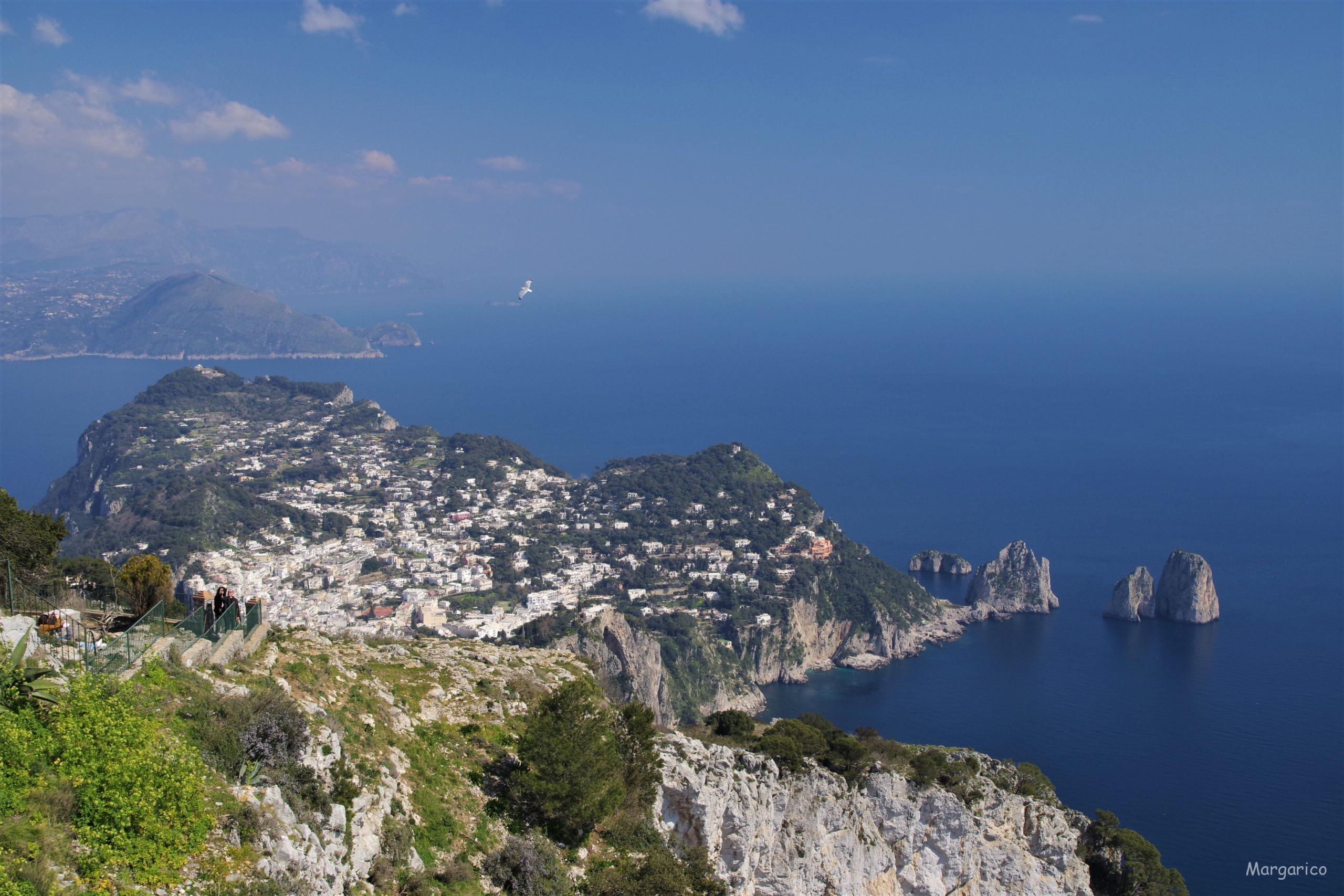 古代からのリゾート地 カプリ島 ブエナメモリア 古代からのリゾート地 カプリ島 ブエナメモリア
